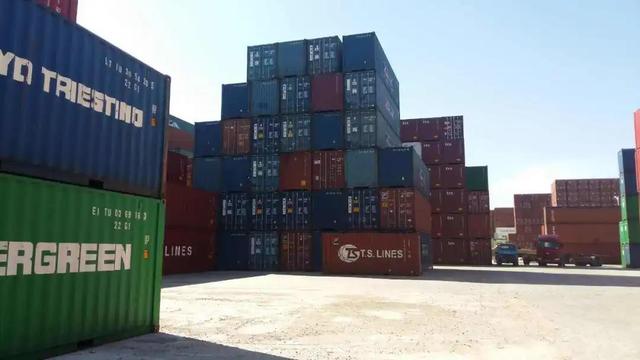 container loading