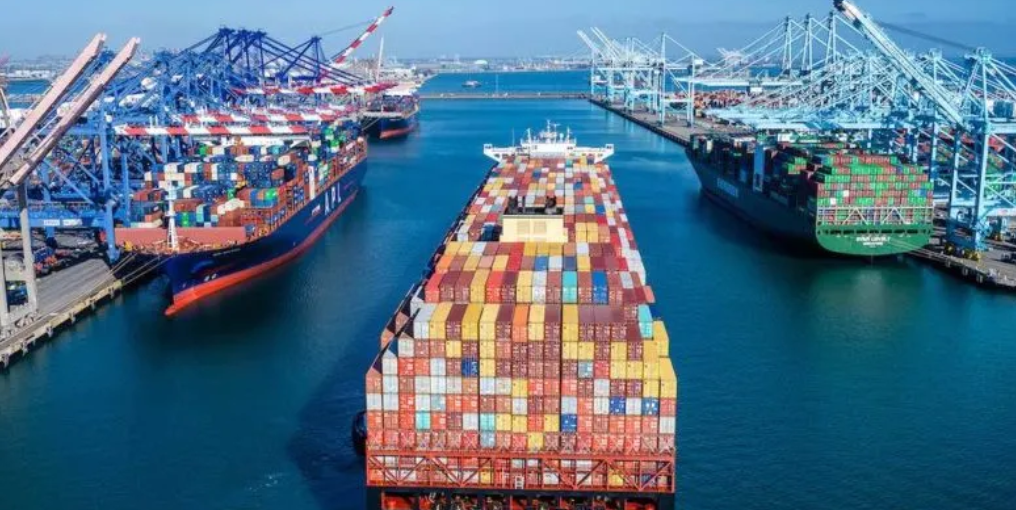 Guerra de Fletes a Punto de Volver? La Flota de Contenedores Supera los 7.000 Buques