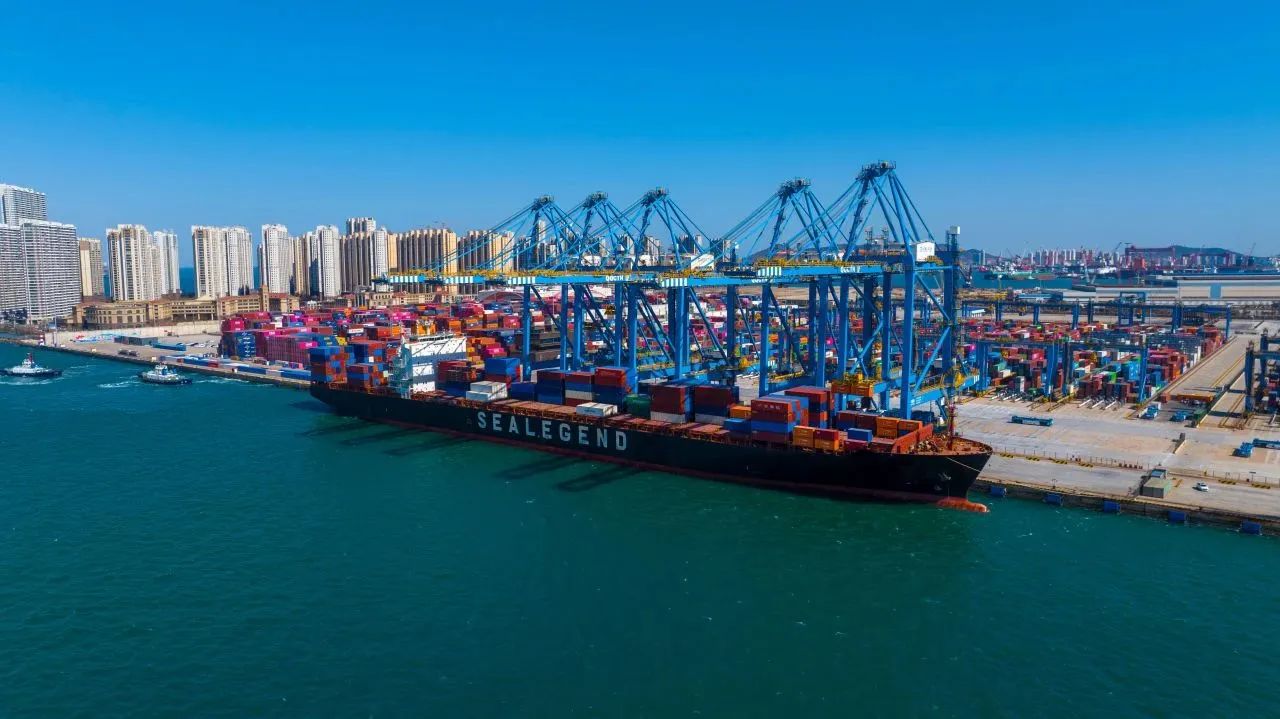 La Ruta Ártica de STU Shipping: ¿Cómo Reduce el Tránsito a Europa a Solo 18 Días?